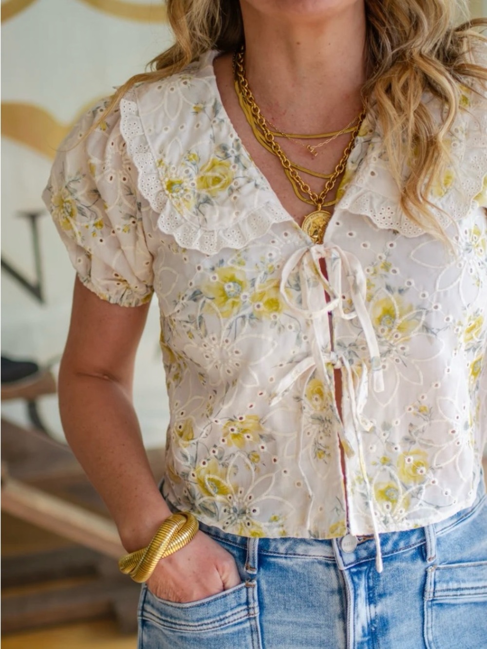 NWT Blu Pepper eyelet lace cropped top